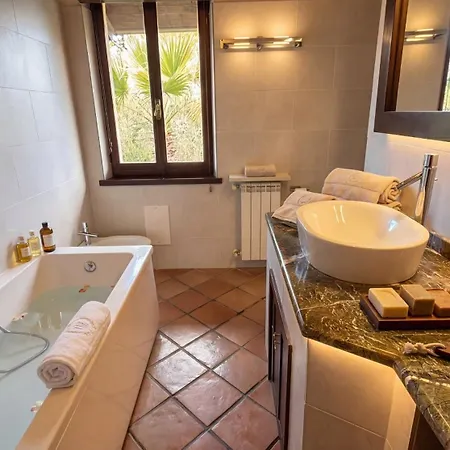 Estrella Prive With Private Pool And Billiard *