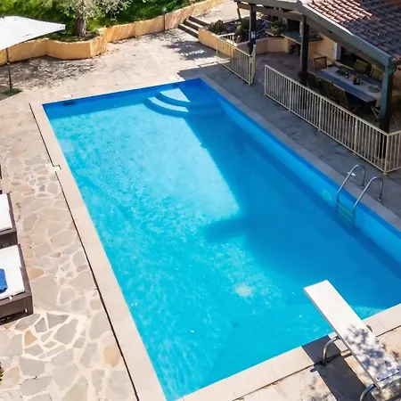 Estrella Prive With Private Pool And Billiard 빌라 *