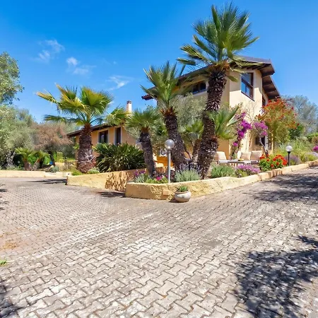 فيلة Estrella Prive With Private Pool And Billiard